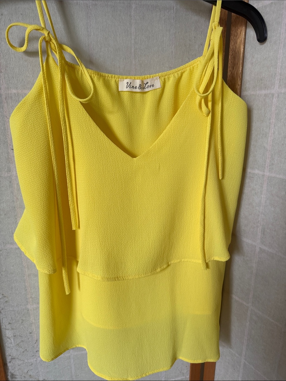 Vine & Love Bright Yellow Tie-Shoulder Ruffle Camisole Top Sz M